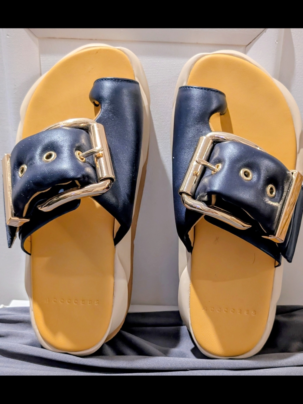 4CCCCEES Mellow Glow Indigo Sandals Size 39 / 8